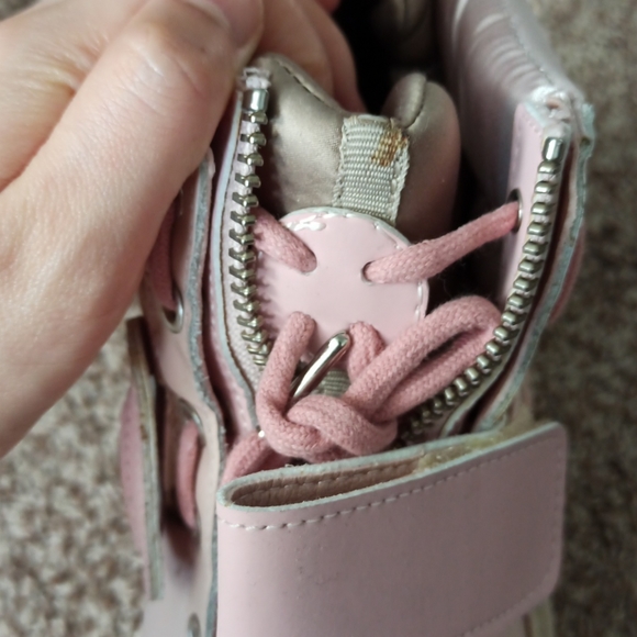 Barbie Edition | Fall & Winter | Fenty Rihanna Limited Edition Platform - Picture 7 of 8